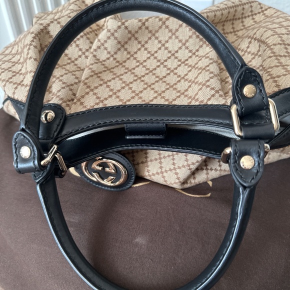 GUCCI Vintage BOHO shoulder bag (New) - Picture 9 of 17